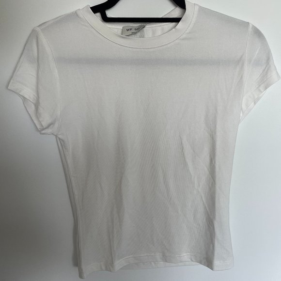 Sarahs Day x White Fox Boutique Hilton Baby Tee Size Small - Picture 1 of 4